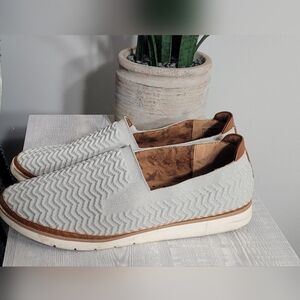 COBB HILL CAMRYN WALKING SNEAKERS BIRCH GREY NWT SZ 9.5
